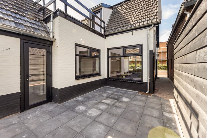 Foto 27 van Industriestraat 25