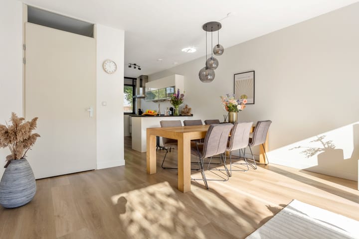 Photo 8 of Laan van Avant-Garde 396