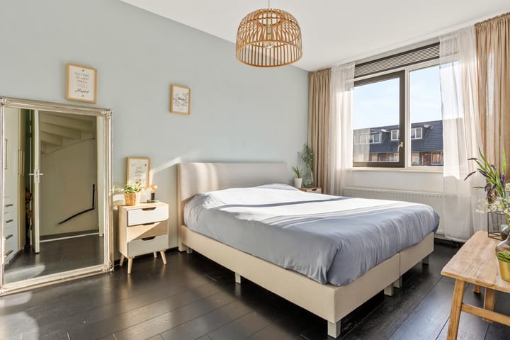 Photo 13 of Laan van Avant-Garde 396