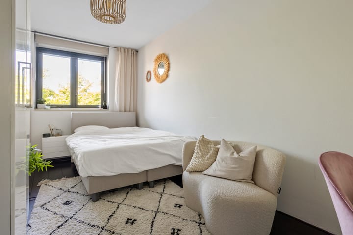 Photo 21 of Laan van Avant-Garde 396