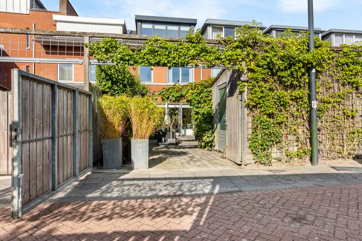 Photo 28 of Laan van Avant-Garde 396