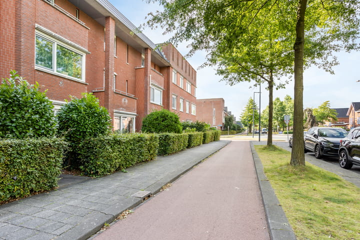 Photo 31 of Laan van Avant-Garde 396