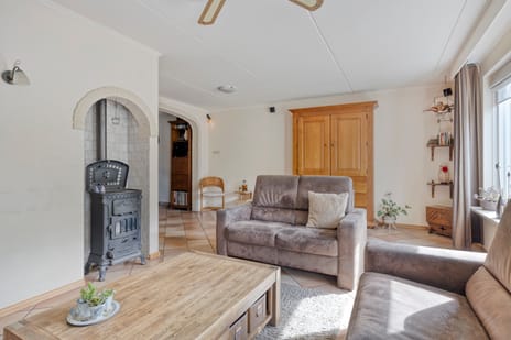 de Esch 15 secondary image