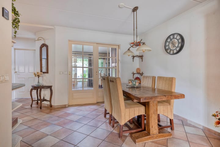 Foto 17 van de Esch 15