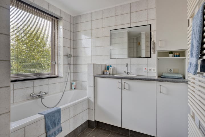 Foto 29 van de Esch 15