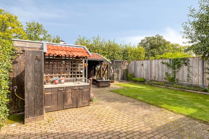 Foto 40 van de Esch 15