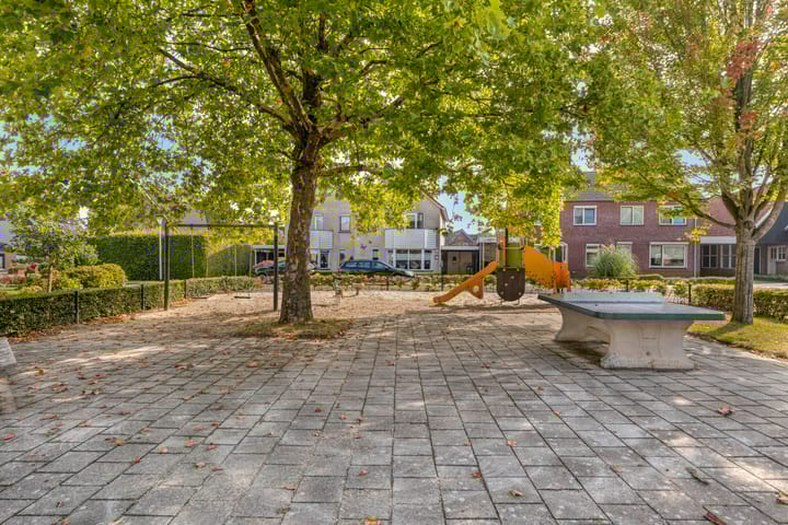 Foto 45 van de Esch 15