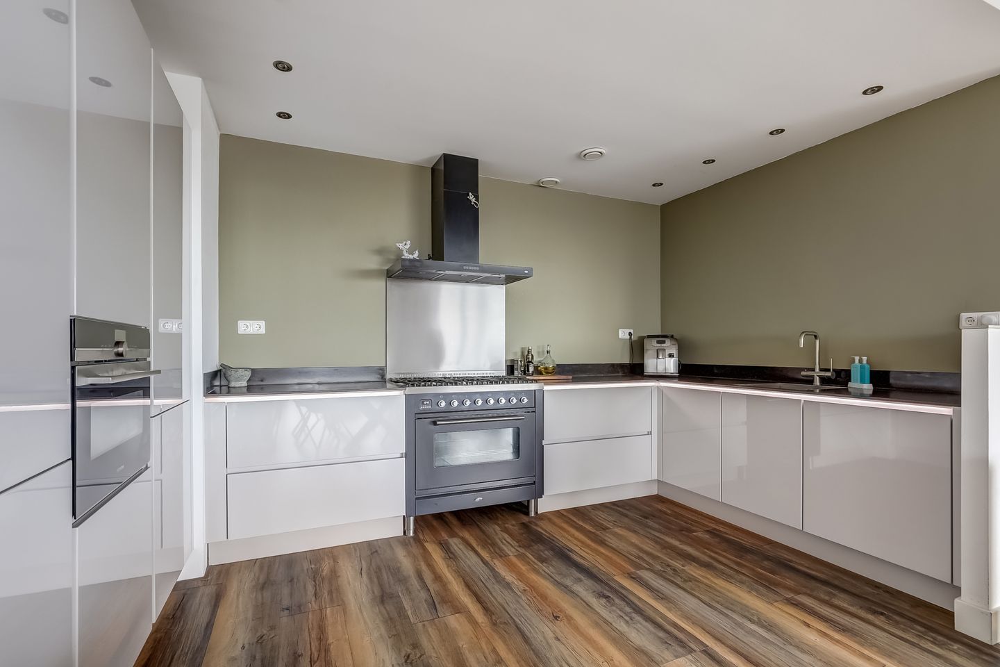 Foto 20 van Zonnesteintoren 30