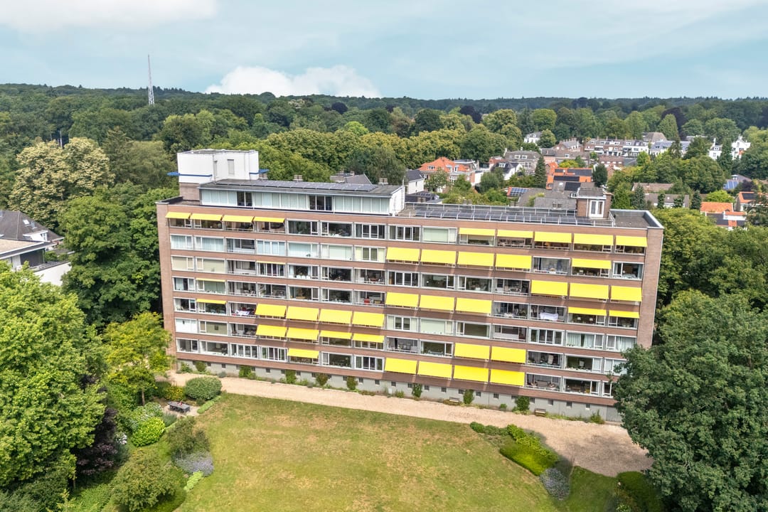 Foto 1 van Overzicht 76