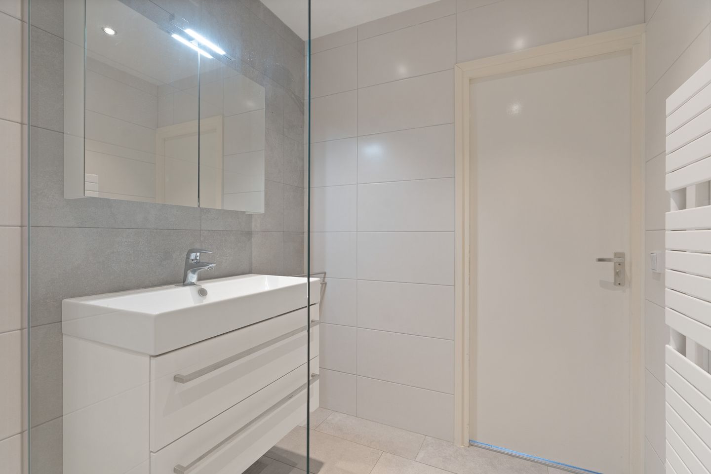 Foto 35 van Overzicht 76