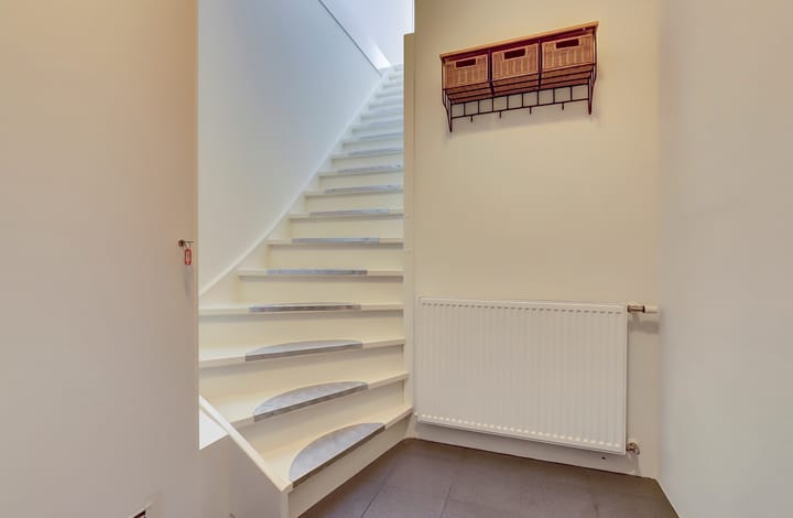 Photo 4 of Einsteinstraat 14-K1