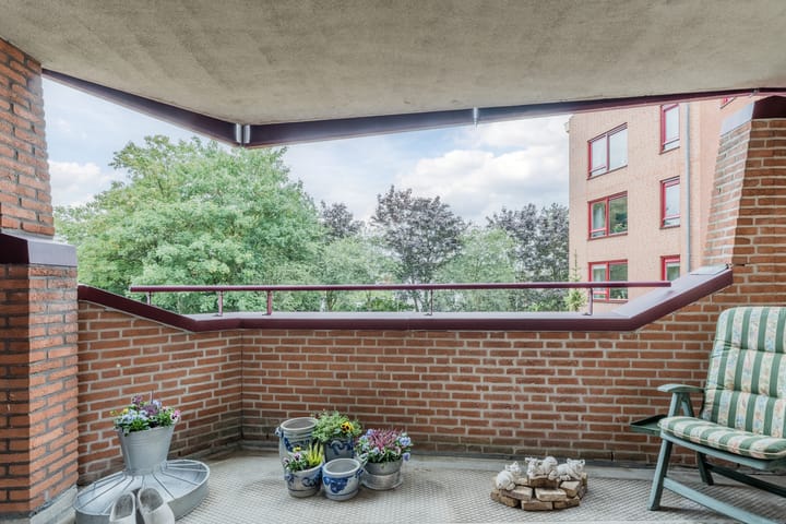 Foto 2 van Oostlaan 67