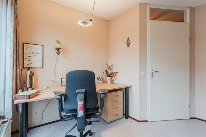 Foto 15 van Oostlaan 67