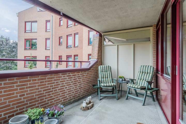 Foto 32 van Oostlaan 67