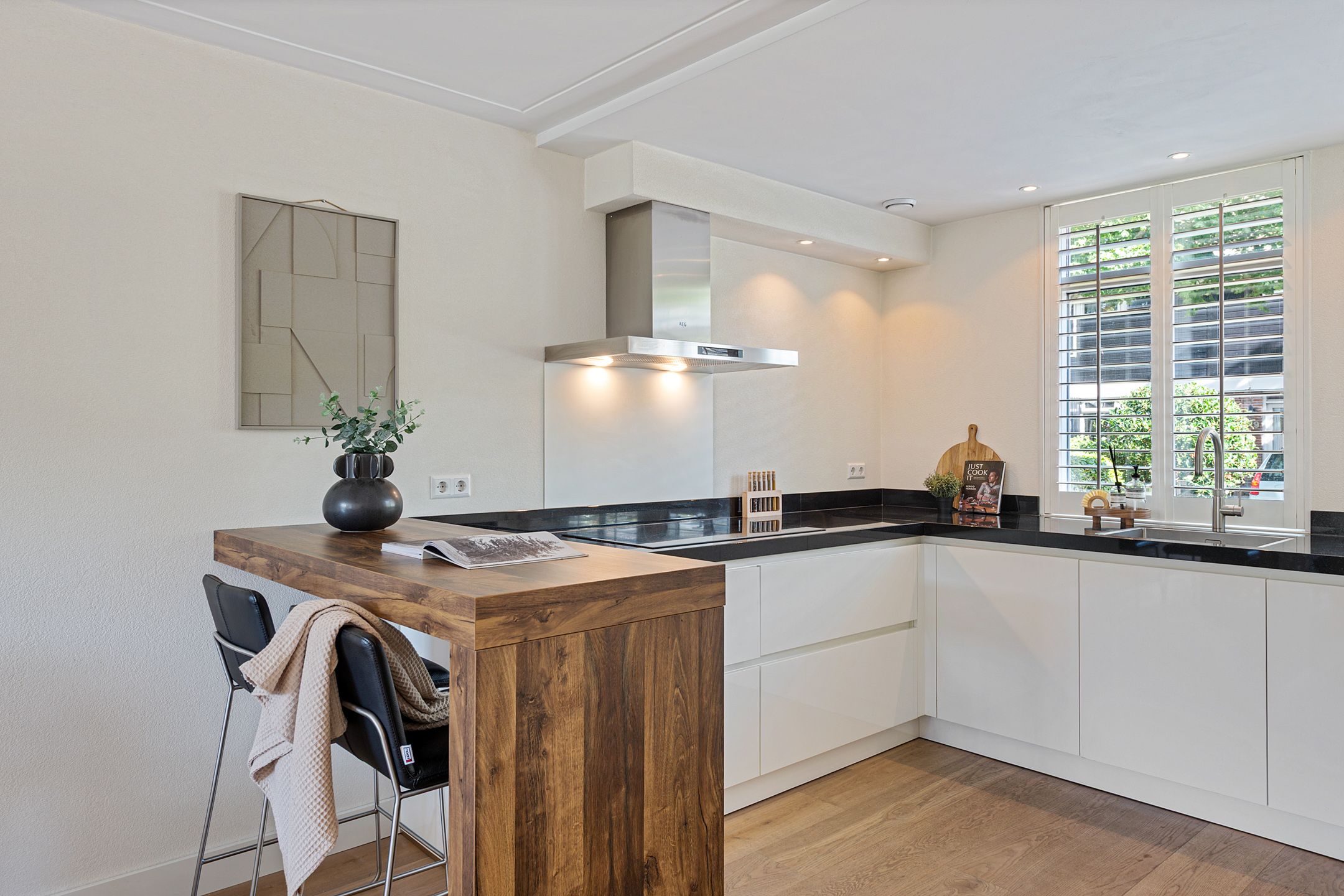 Foto 12 van Jan Roggeveenweg 38