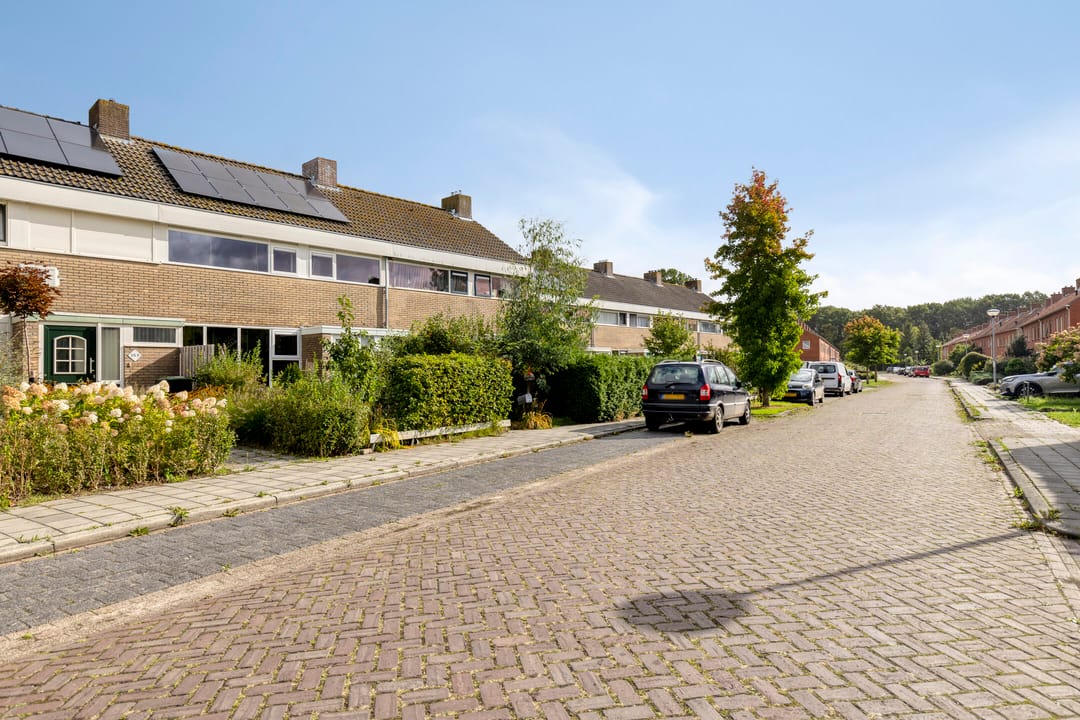 Photo 8 of Plantsoenweg 26-C
