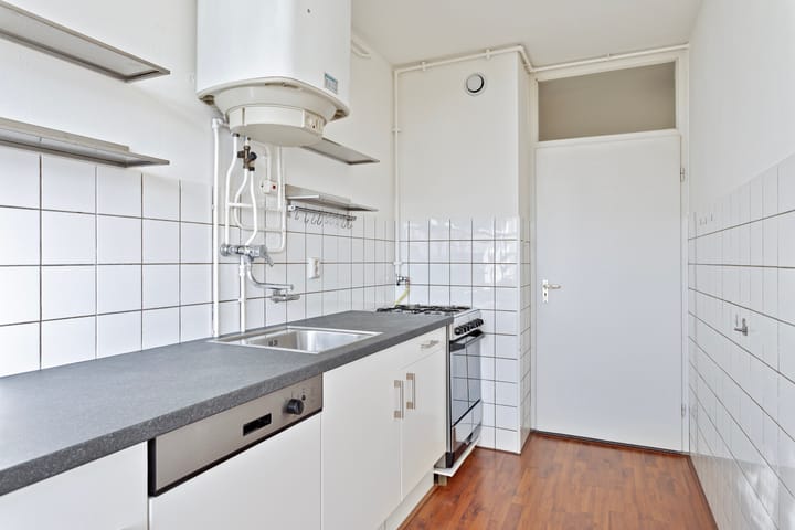 Photo 15 of Graaf Adolfstraat 172