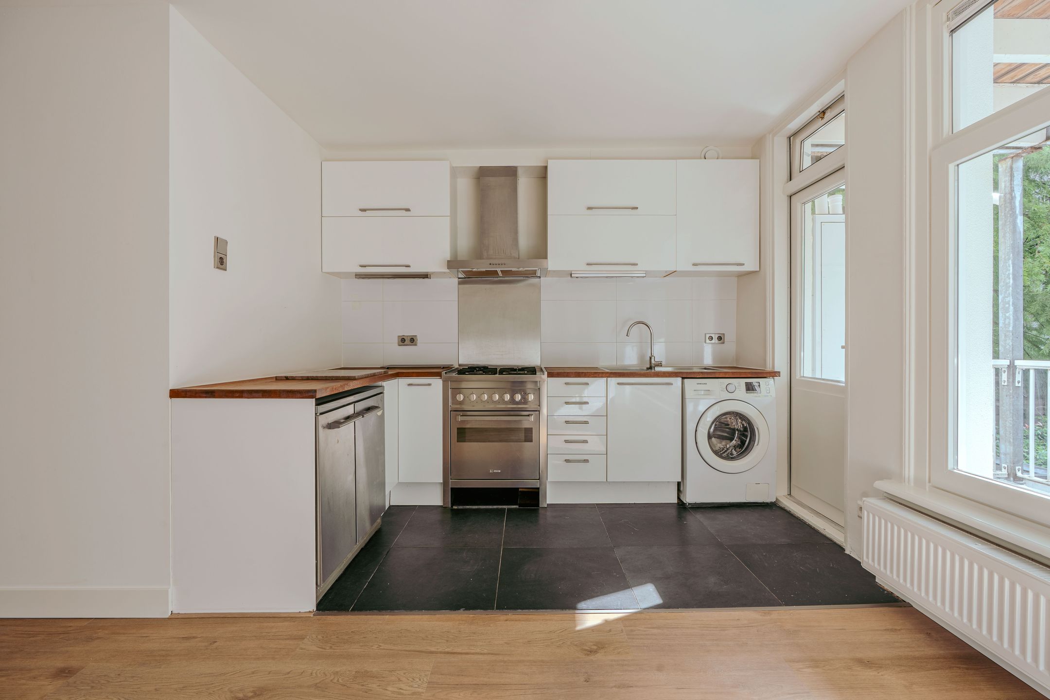 Photo 12 of Kanaalstraat 29-1