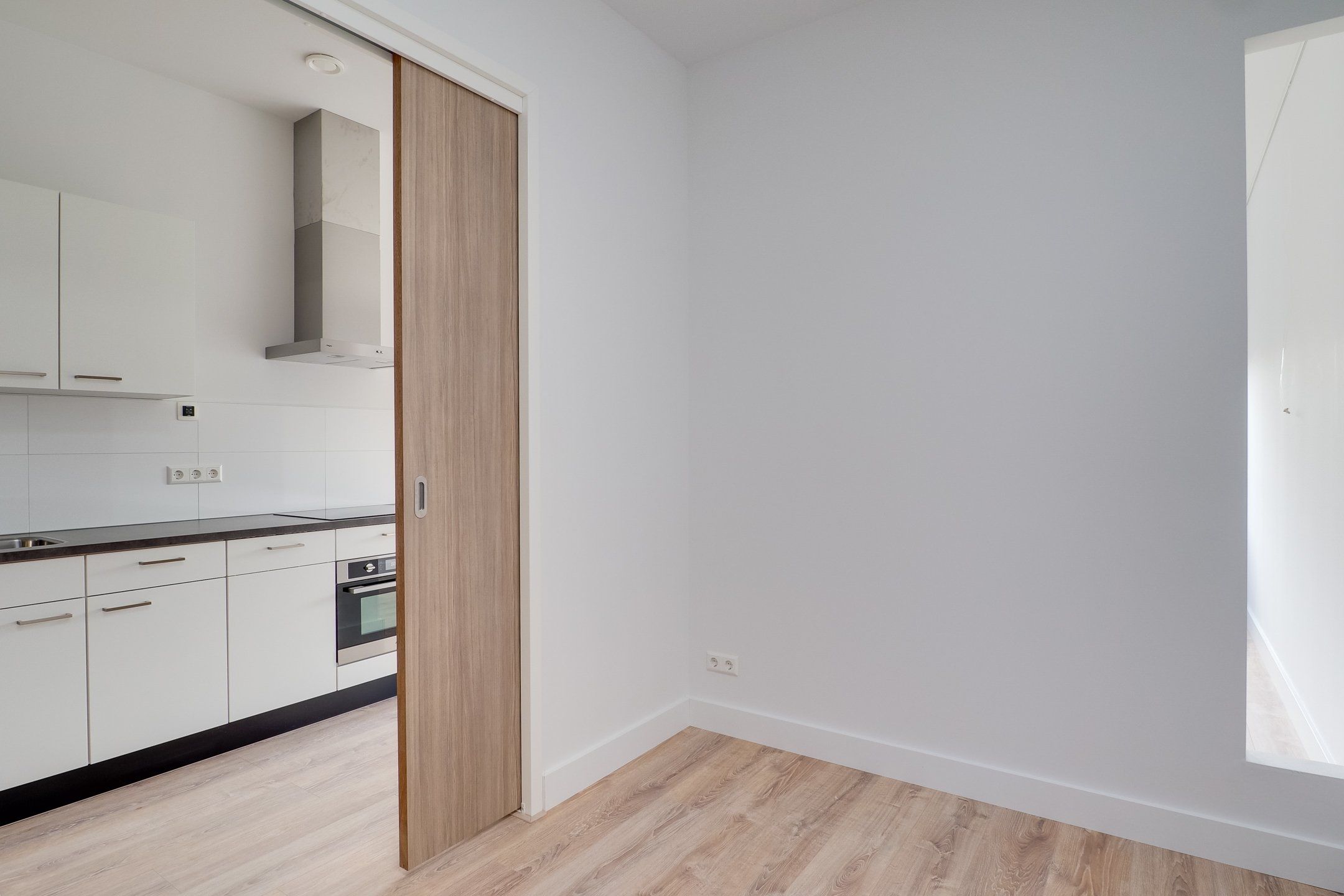 Foto 9 van Kanaalweg 95-14