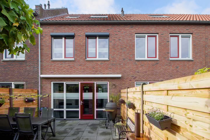 Foto 3 van Huurdemanskamp 42