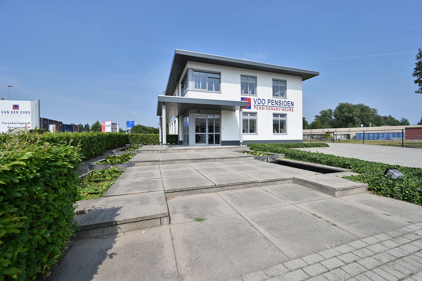 View photo 1 of Wageningsestraat 34