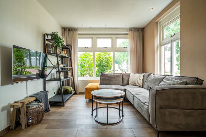 Photo 4 of Maatschappijstraat 2