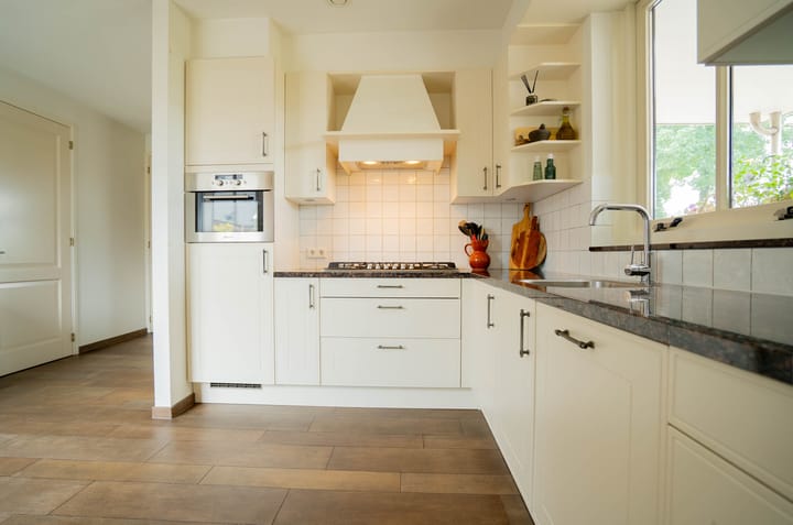 Photo 11 of Maatschappijstraat 2