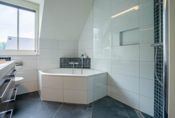 Photo 31 of Maatschappijstraat 2