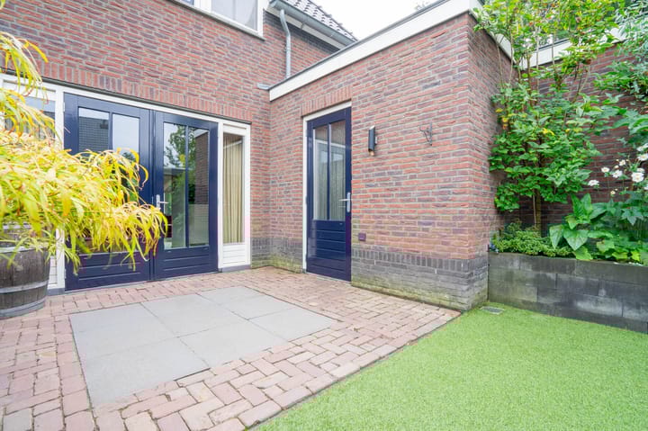 Photo 42 of Maatschappijstraat 2