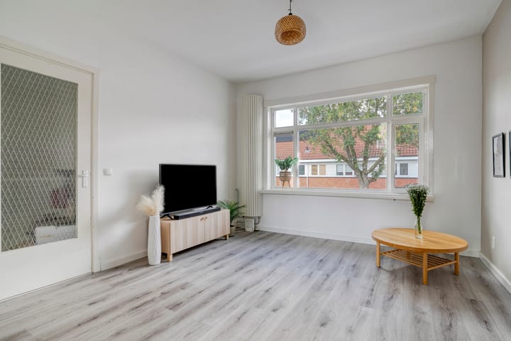 Foto 2 van Johannes Uitenbogaertstraat 52-BS