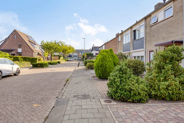 Foto 5 van Aart van Osstraat 9