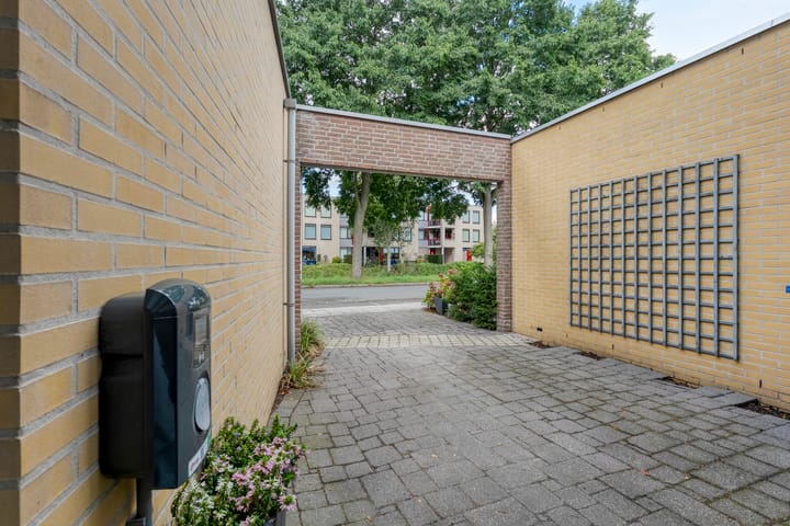 Photo 3 of Gouverneurlaan 39