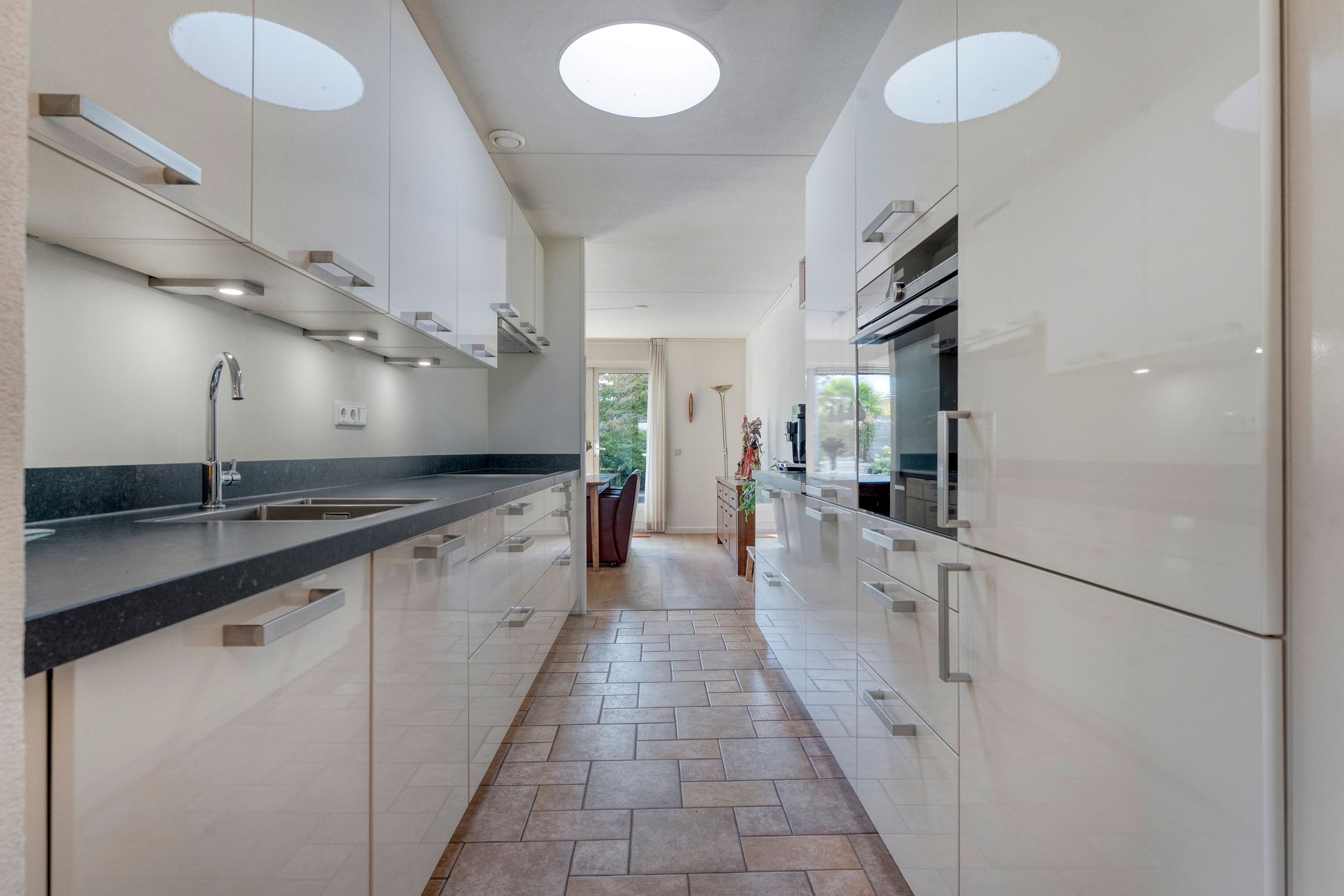 Photo 12 of Gouverneurlaan 39