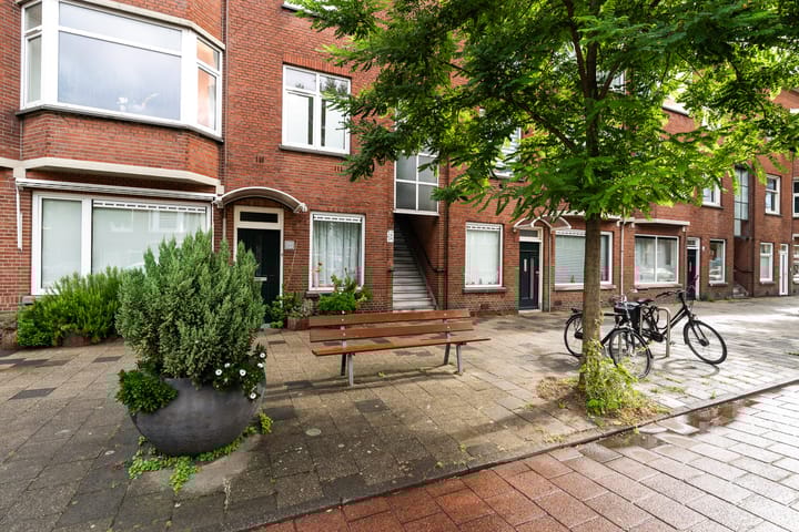 Foto 23 van De Genestetlaan 52