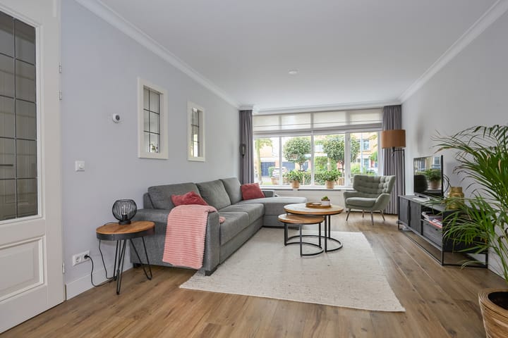 Photo 2 of Laan van Loevestein 48