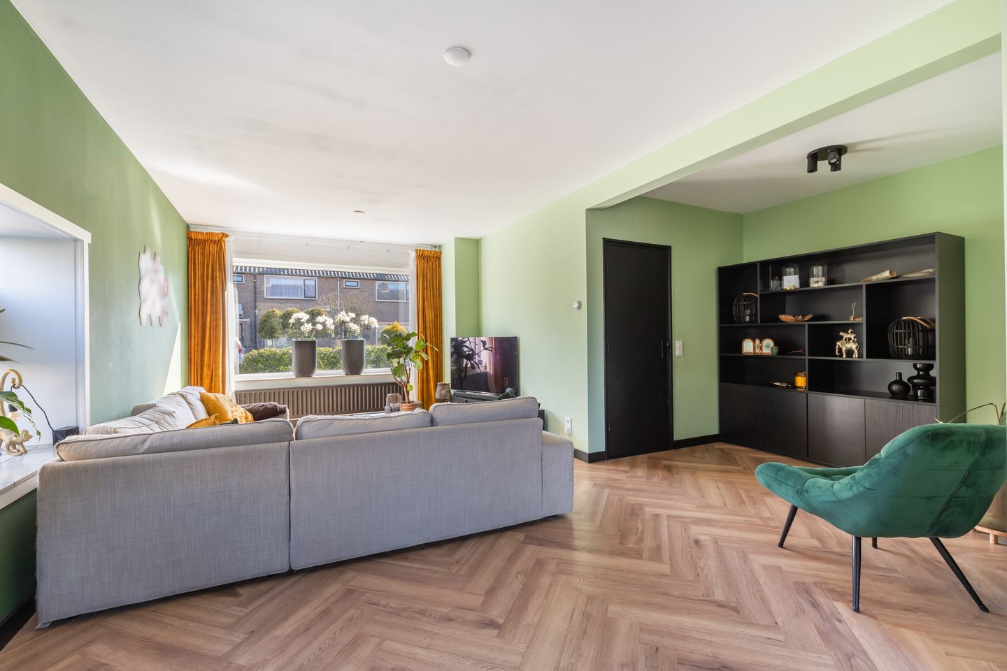 Photo 10 of Prins Bernhardlaan 68