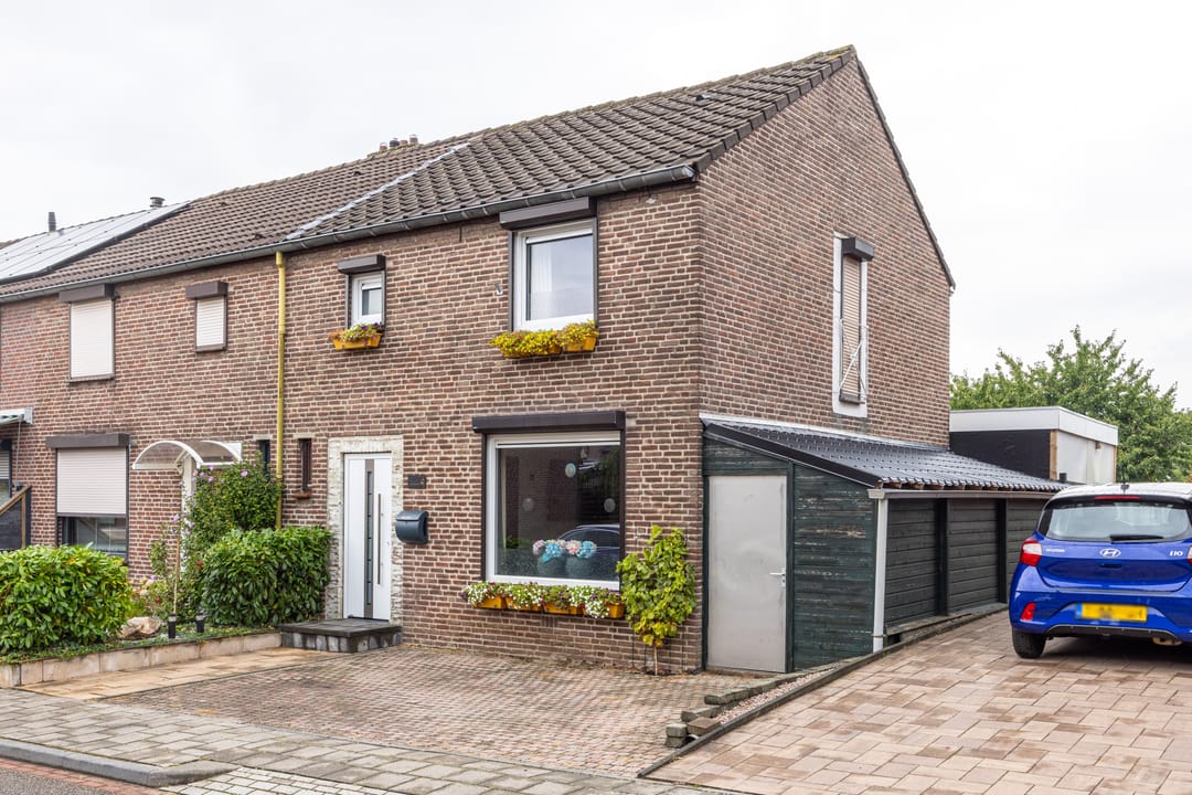 Photo 2 of Burgemeester Loysonstraat 16