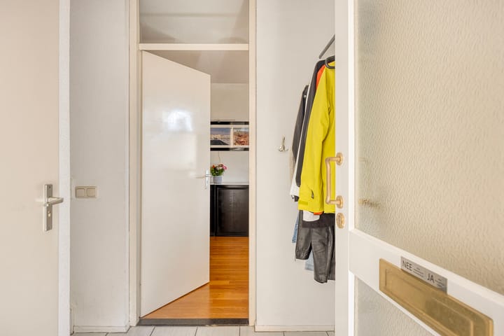 Foto 4 van Burg. Wijnandsstraat 68