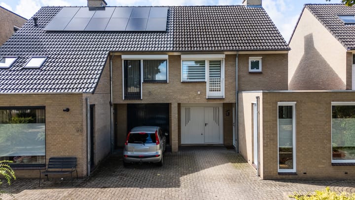 Foto 37 van Burg. Wijnandsstraat 68