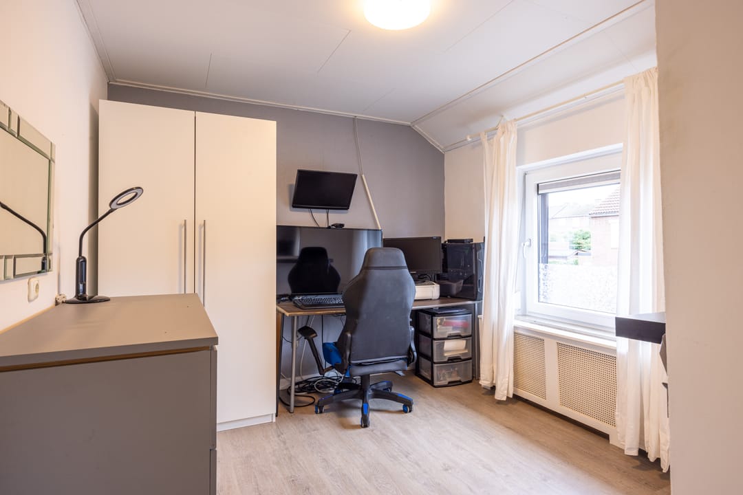 Photo 22 of Burgemeester Loysonstraat 16