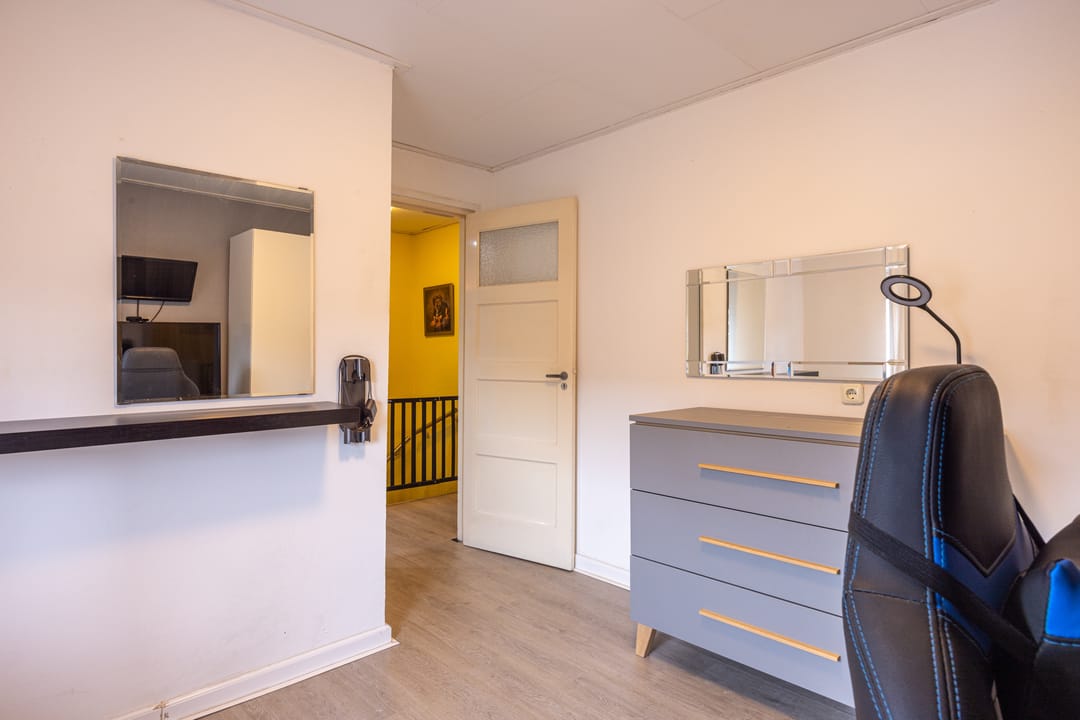 Photo 23 of Burgemeester Loysonstraat 16