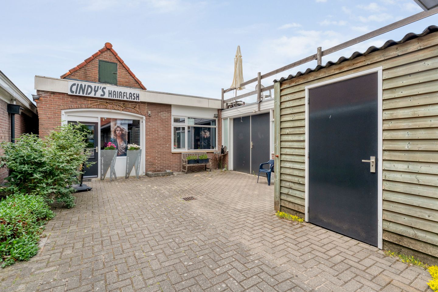 Bekijk foto 3 van Campherbeeklaan 8