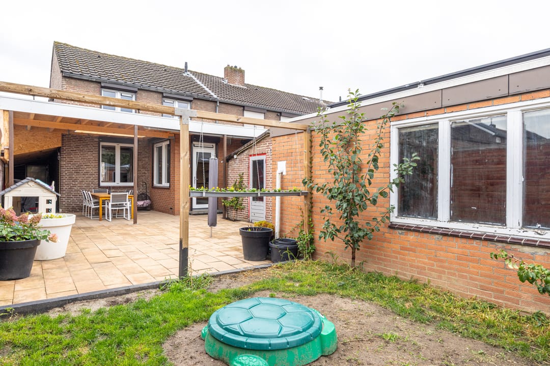 Photo 32 of Burgemeester Loysonstraat 16