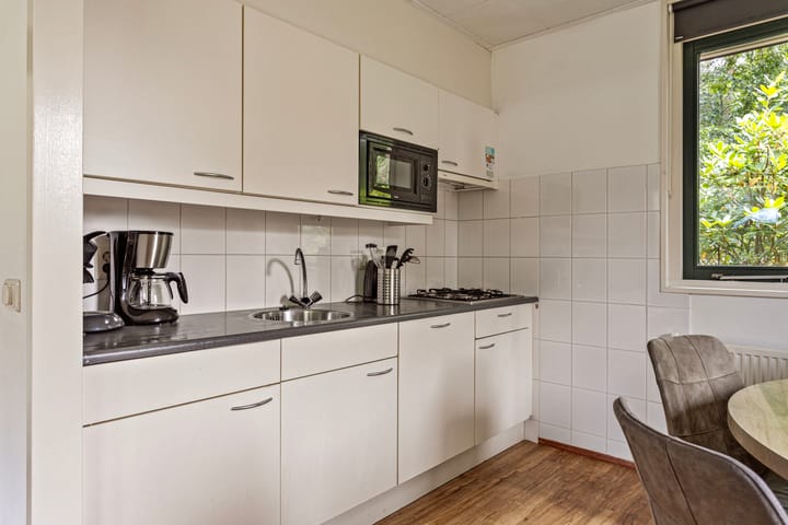 Photo 4 of Rolderstraat 11-A295