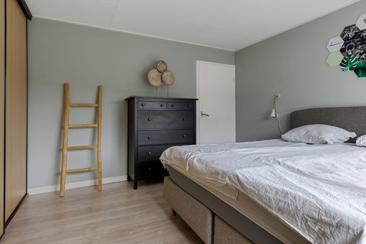 Photo 22 of Dilakker 13