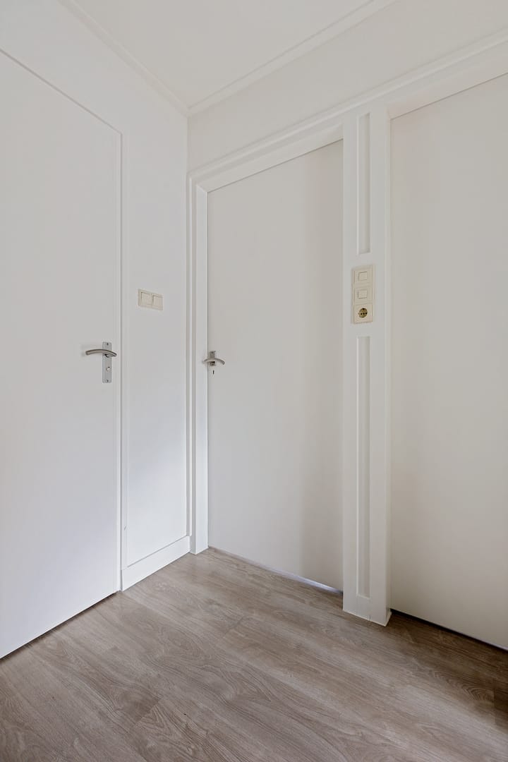 Photo 32 of Dilakker 13