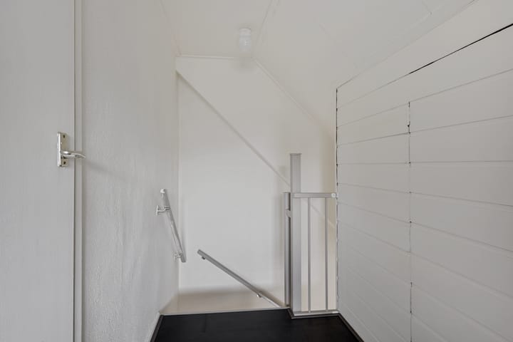 Photo 34 of Dilakker 13