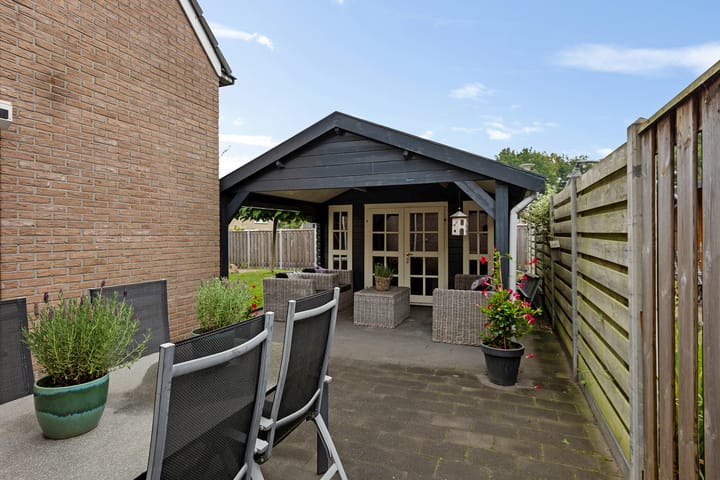 Photo 42 of Dilakker 13