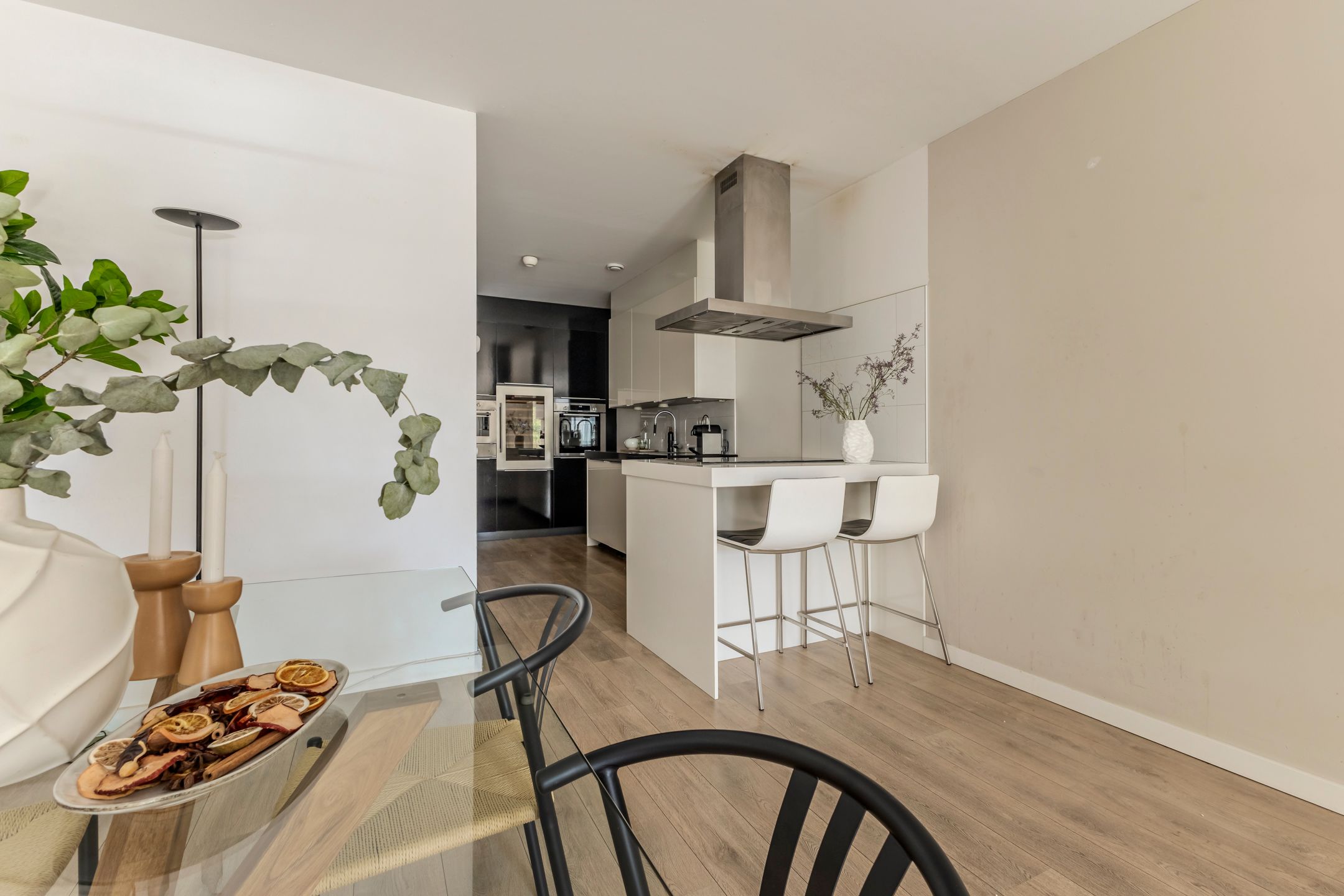 Photo 12 of Haarlemmerplein 22-A