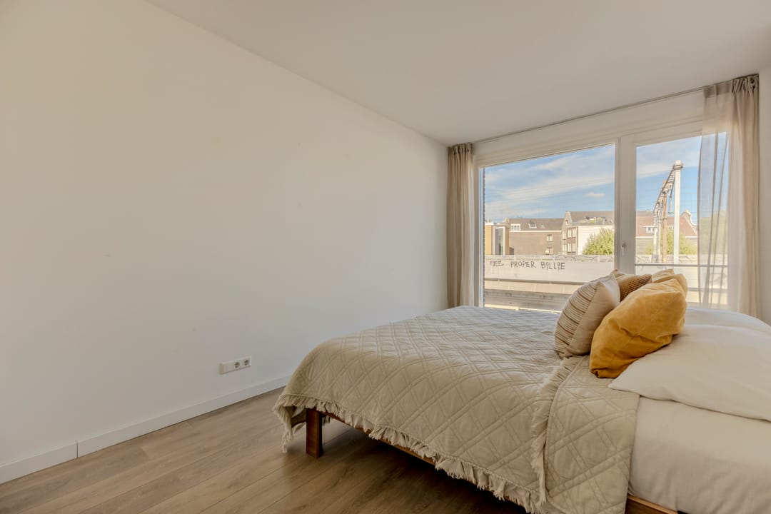 Photo 17 of Haarlemmerplein 22-A